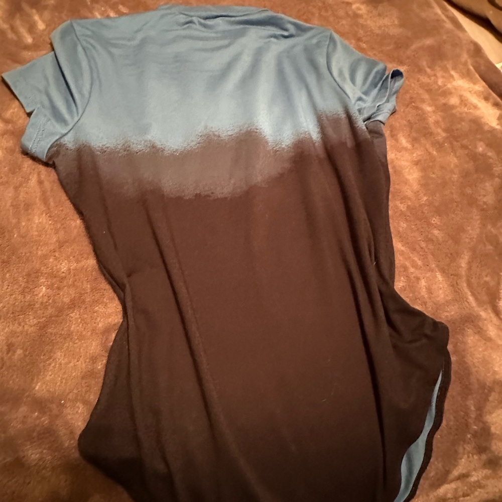 Women's Two-Tone Blue and Black Short Sleeve Top